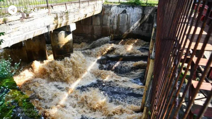 Элитный пригород Екатеринбурга уходит под&nbsp;воду
